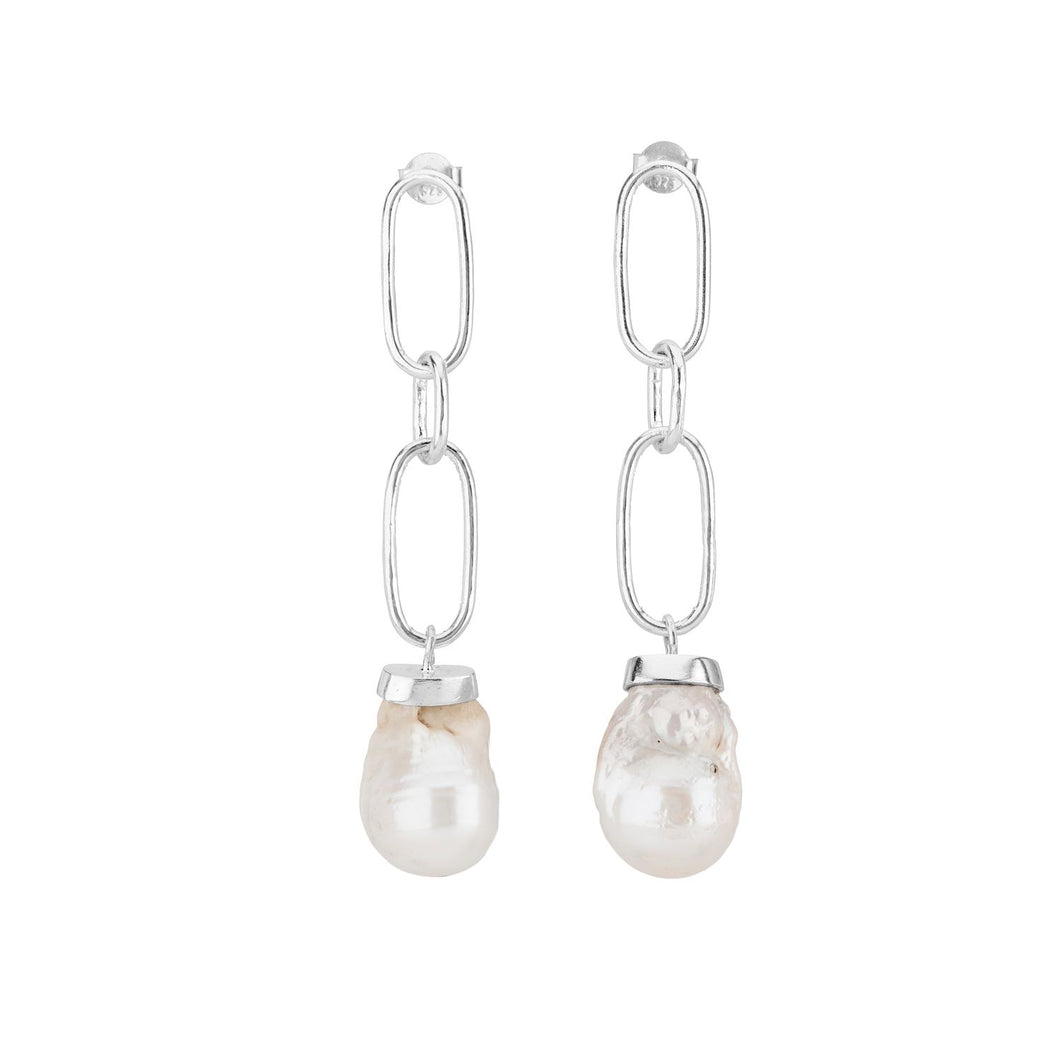 YOLI EARRINGS - SILVER & PEARL